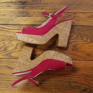 🍸TAHARI PEEP TOE PLATFORM SHOE🍸